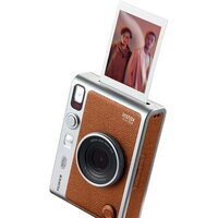 Фотоаппарат Fujifilm Instax Mini Evo (серебристый/коричневый) - Превью изображения №2 — Интернет-магазин 7 дней