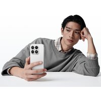 Телефон Xiaomi 17 12GB/256GB китайская версия (белый) - Превью изображения №3 — Интернет-магазин 7 дней